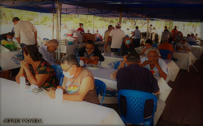 Todo un exito fue la Feria del Mar en la plaza 22 de Agosto