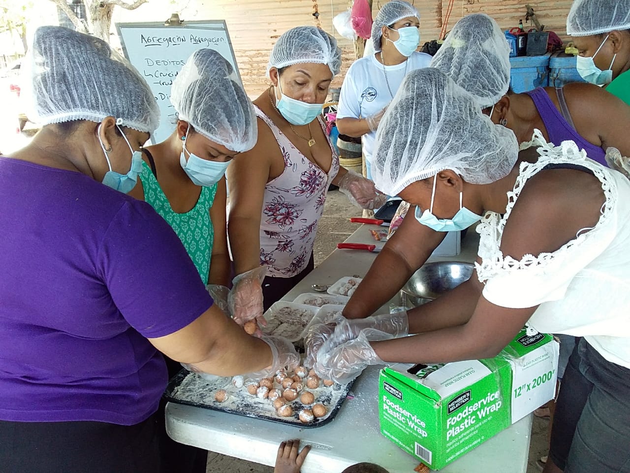 Protagonistas de Tola se capacitan en Agregación de Valor de Productos Pesqueros 1