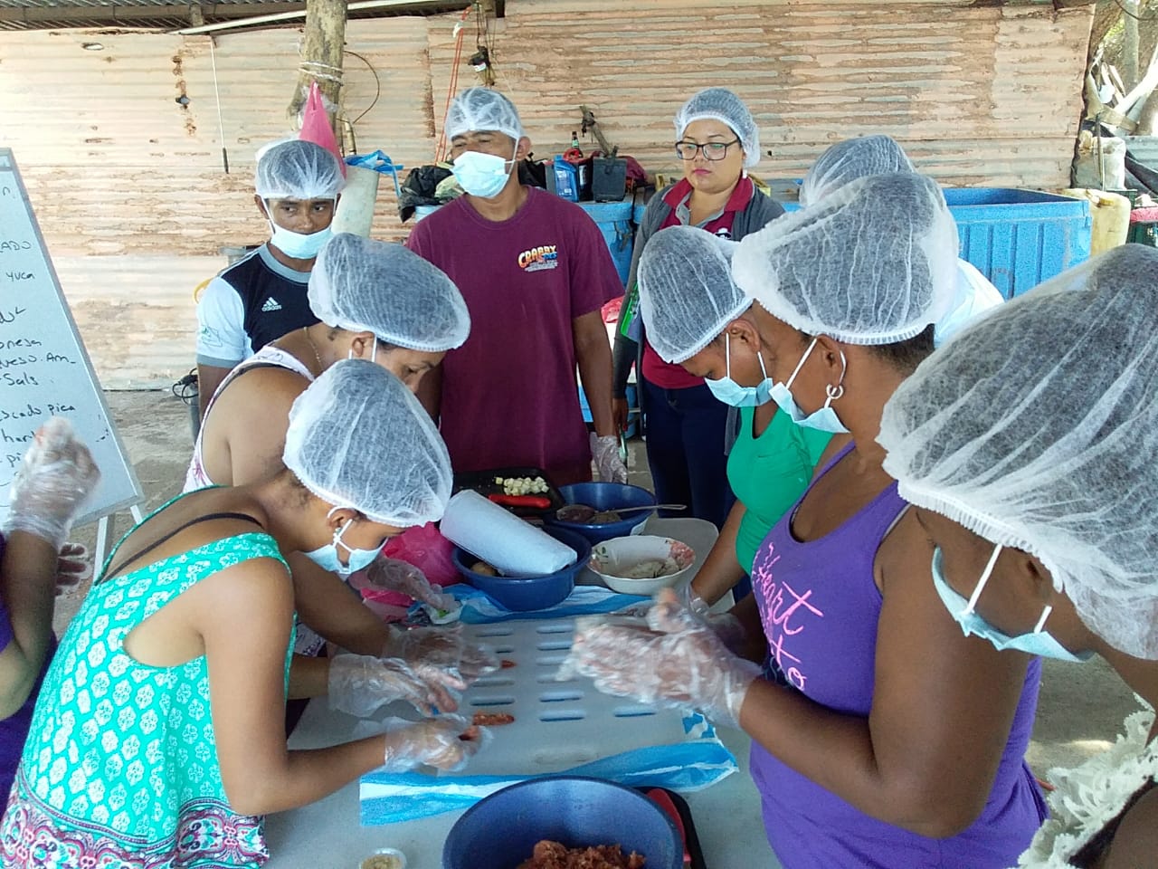 Protagonistas de Tola se capacitan en Agregación de Valor de Productos Pesqueros 7
