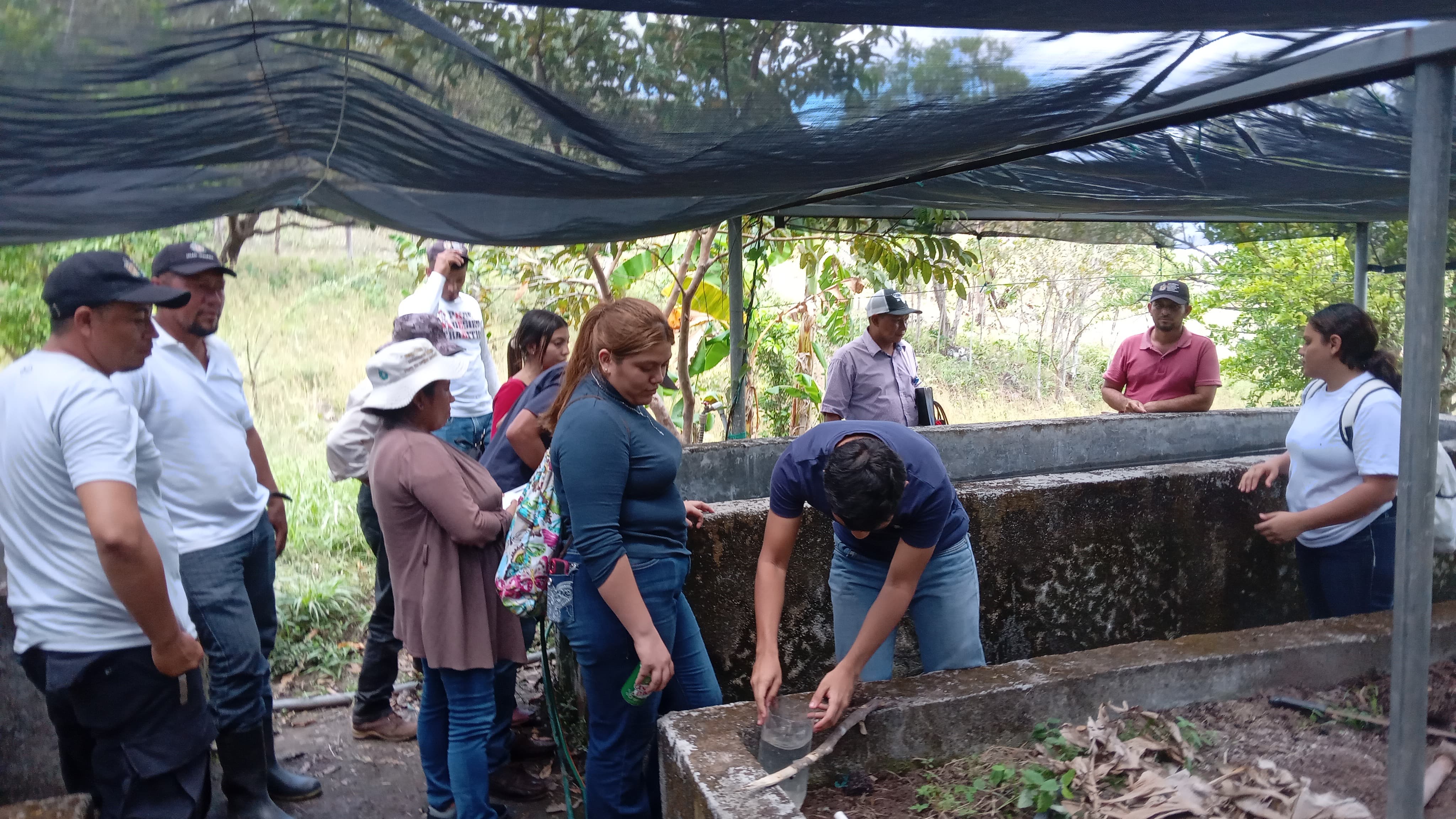 FAMILIAS ACUICULTORAS CAPACITACION  (8)