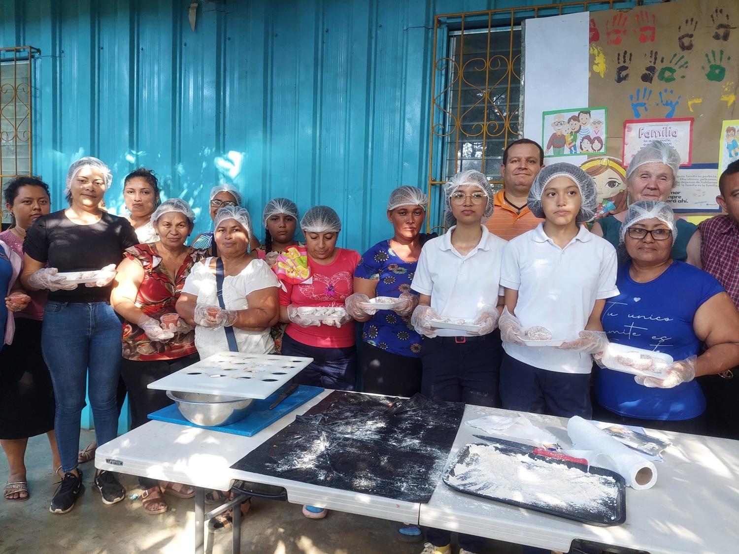 Productores con sistemas de acuaponía (2)